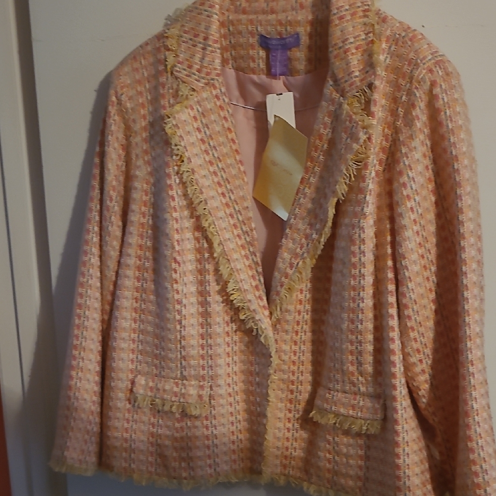 Elegant Pink Tweed Blazer